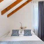 Adorable With Private Garden And Bubble Bath Casa vacanze Pola