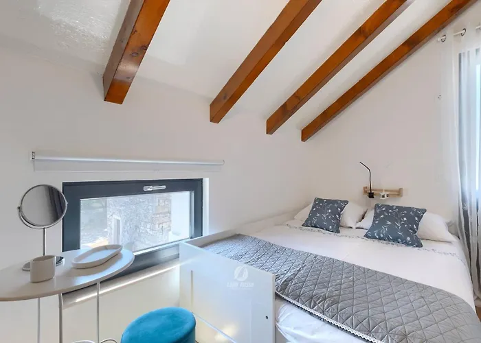 Adorable With Private Garden And Bubble Bath Pula