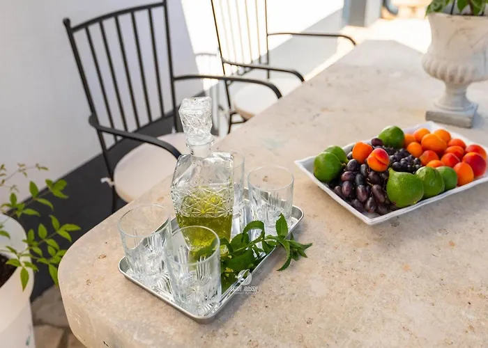 Adorable With Private Garden And Bubble Bath Vakantiehuis *