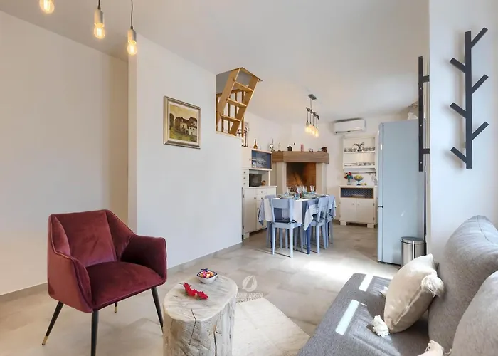 Vakantiehuis Adorable With Private Garden And Bubble Bath *